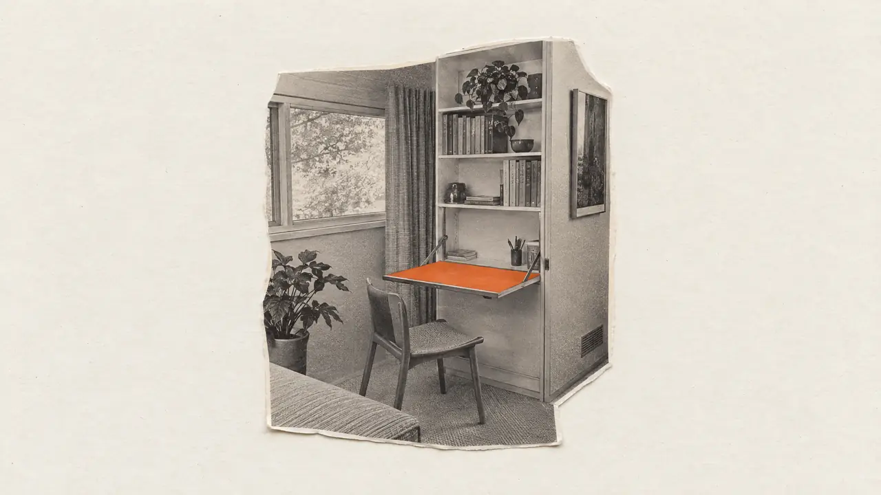 Collage d'une photo ancienne d'une petite pièce avec un bureau rabattable dans une bibliothèque, en papier orange