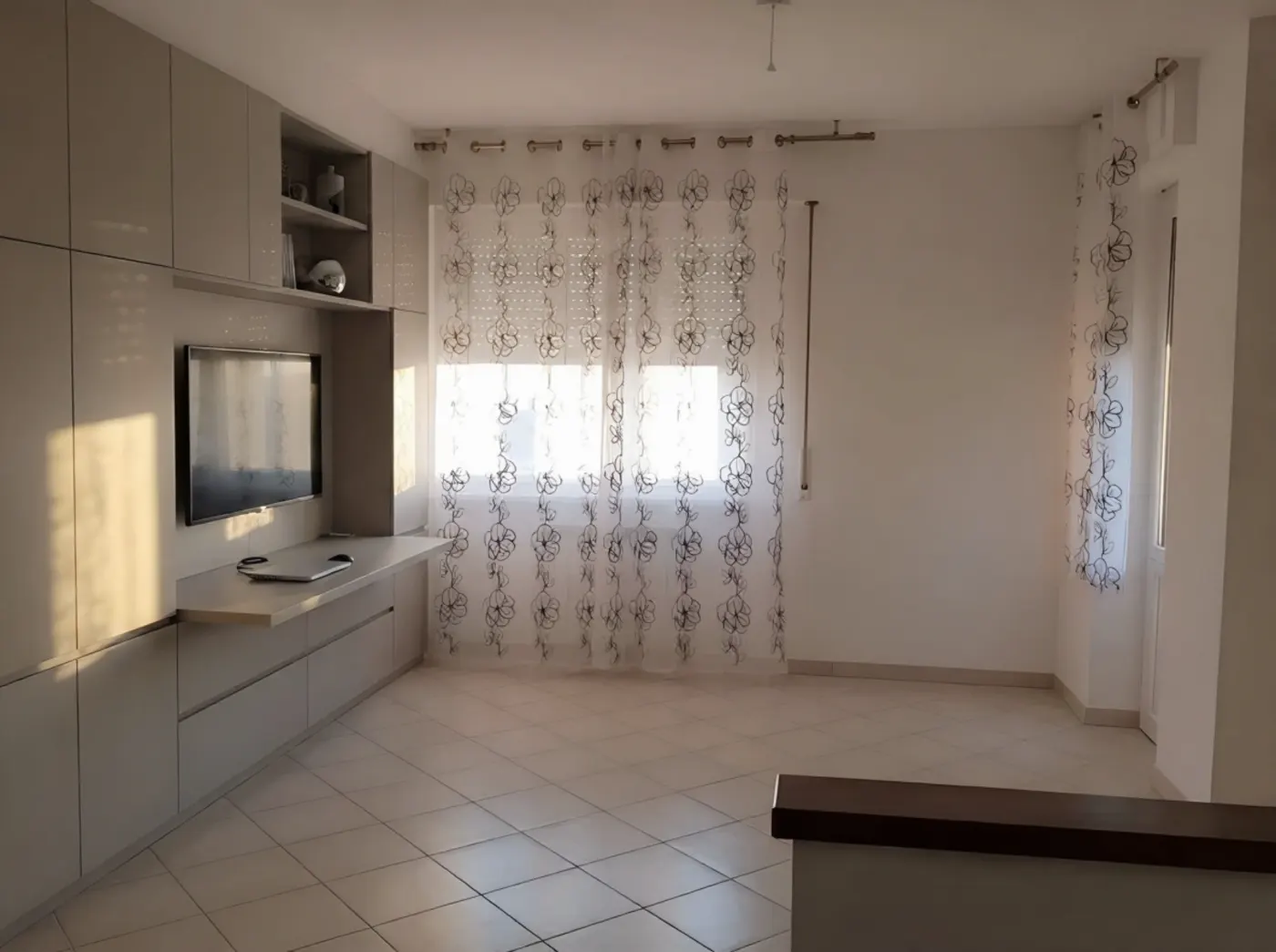Salón before virtual home staging