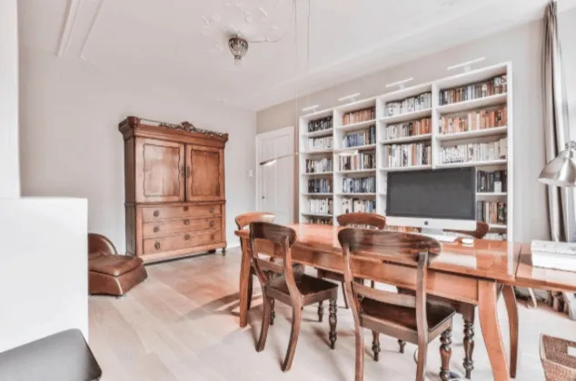 Modernizando muebles antiguos para un escritorio