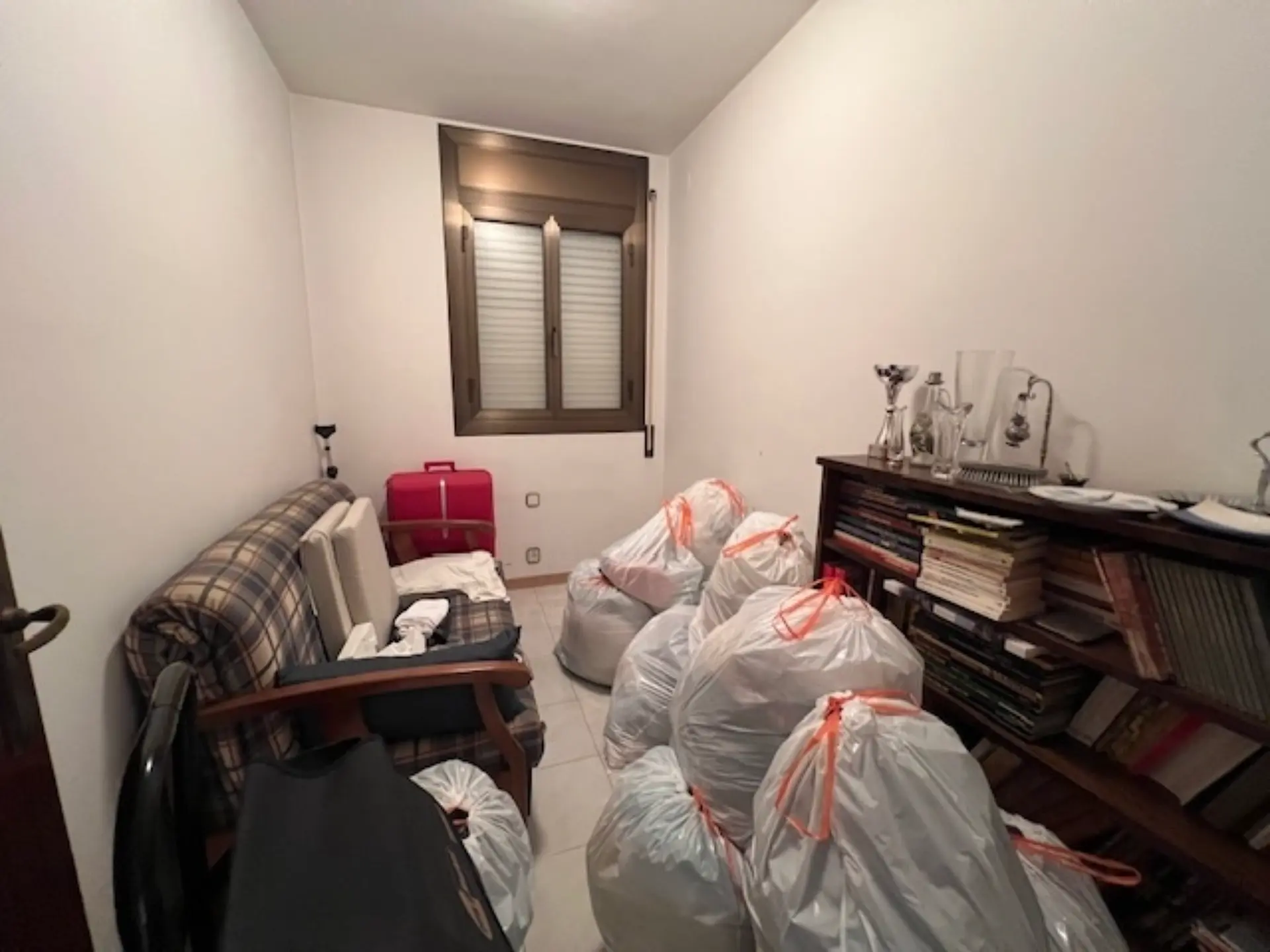 Antes de la puesta en escena - sala de estar, El Raval