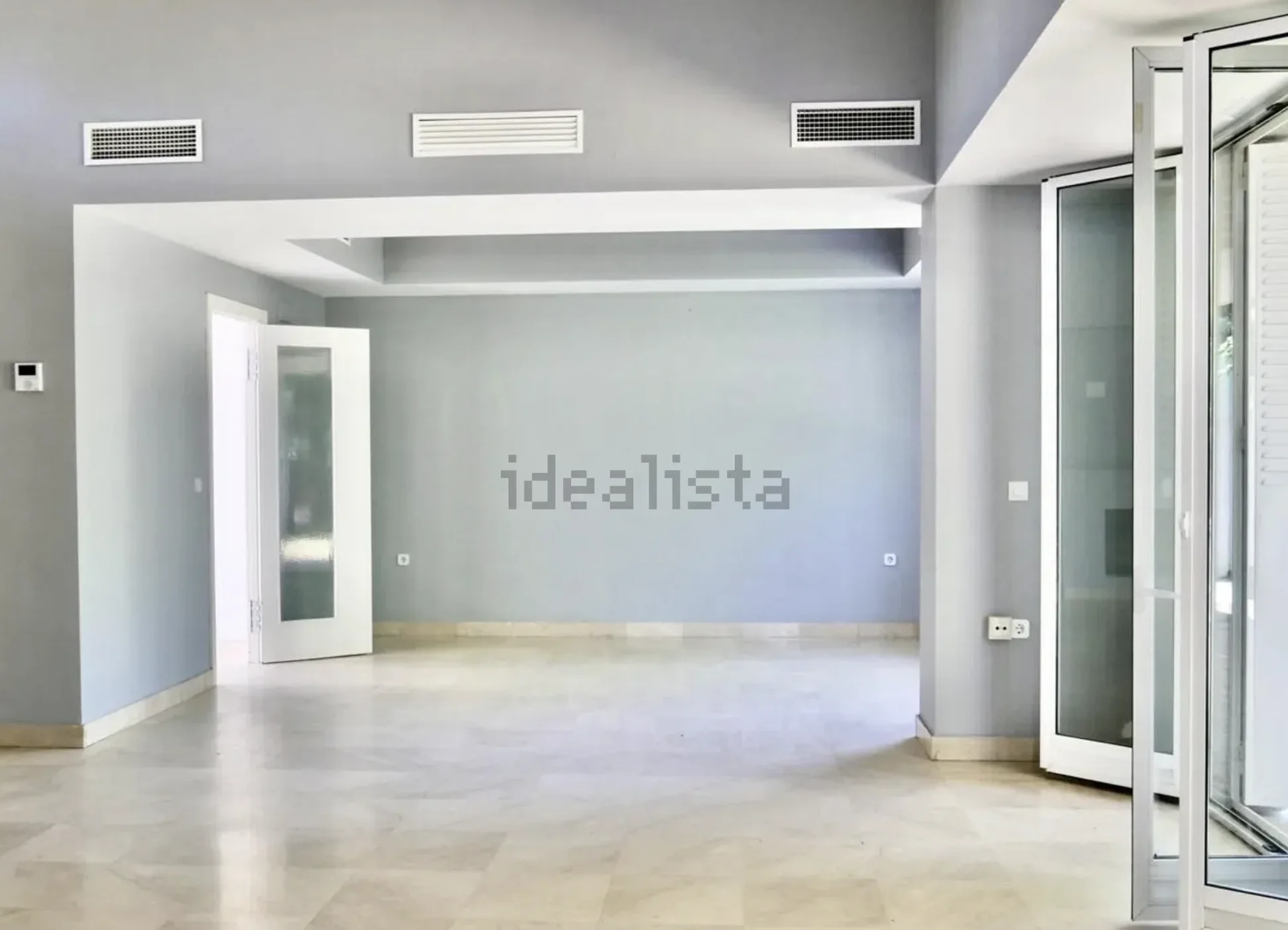 Antes del home staging - Chalet vacío en Almensilla