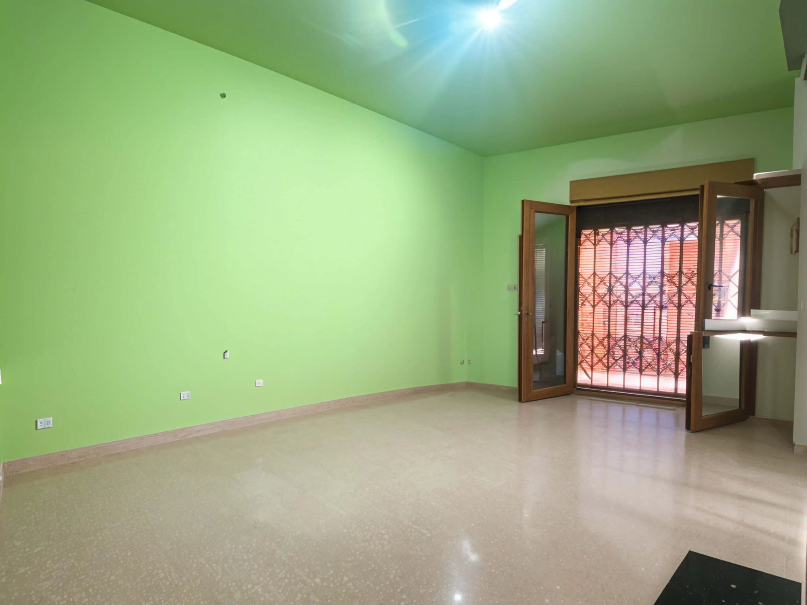 Después de vaciar virtualmente la habitación