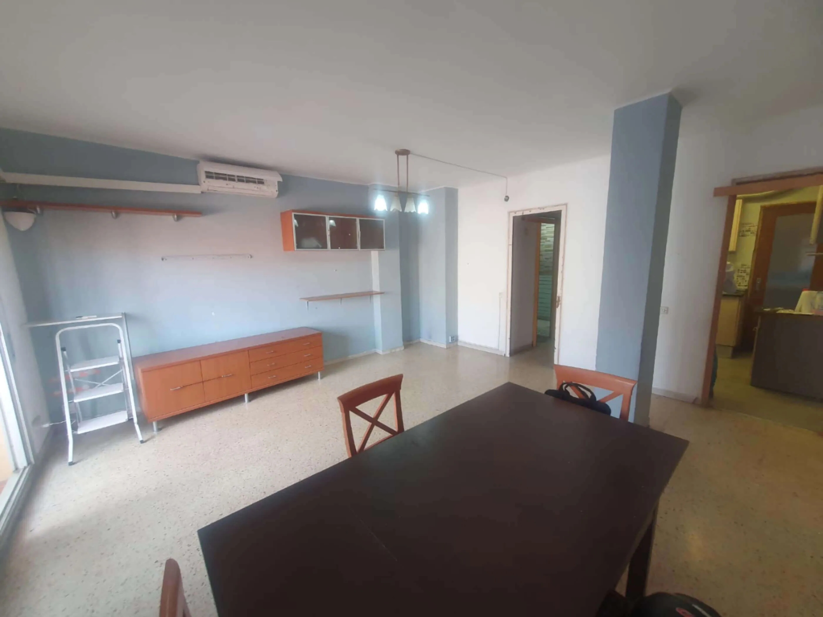 Antes de vaciar virtualmente la habitación